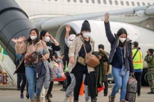 WNI dari Ukraina tiba di Tanah Air.